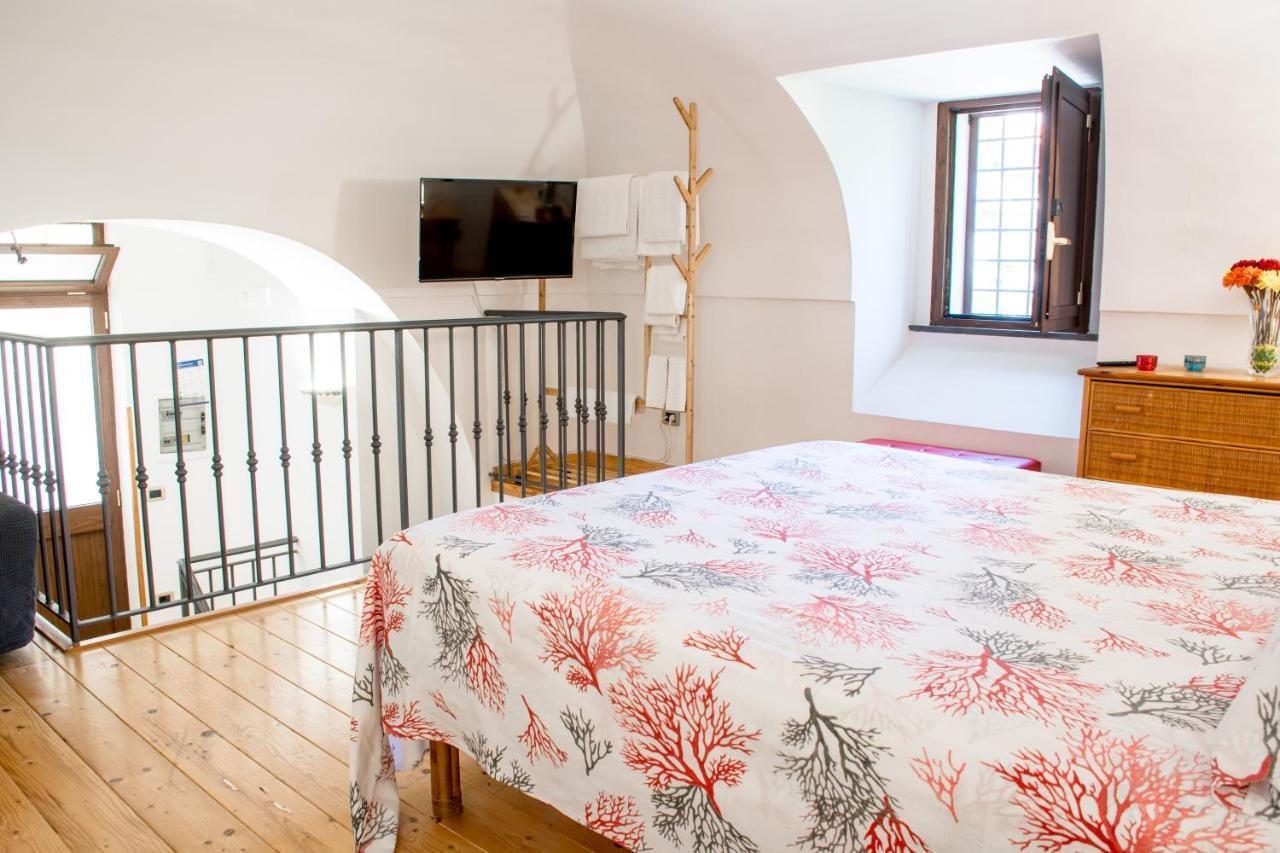 Casa Resilienza Vico Equense - 5 Min Dal Mare Apartment Luaran gambar